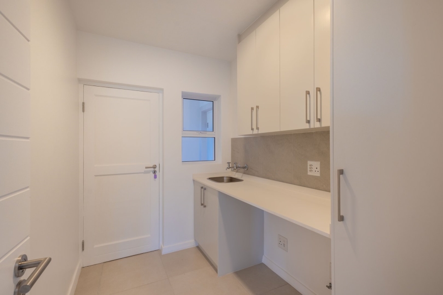 4 Bedroom Property for Sale in Summer Place Western Cape